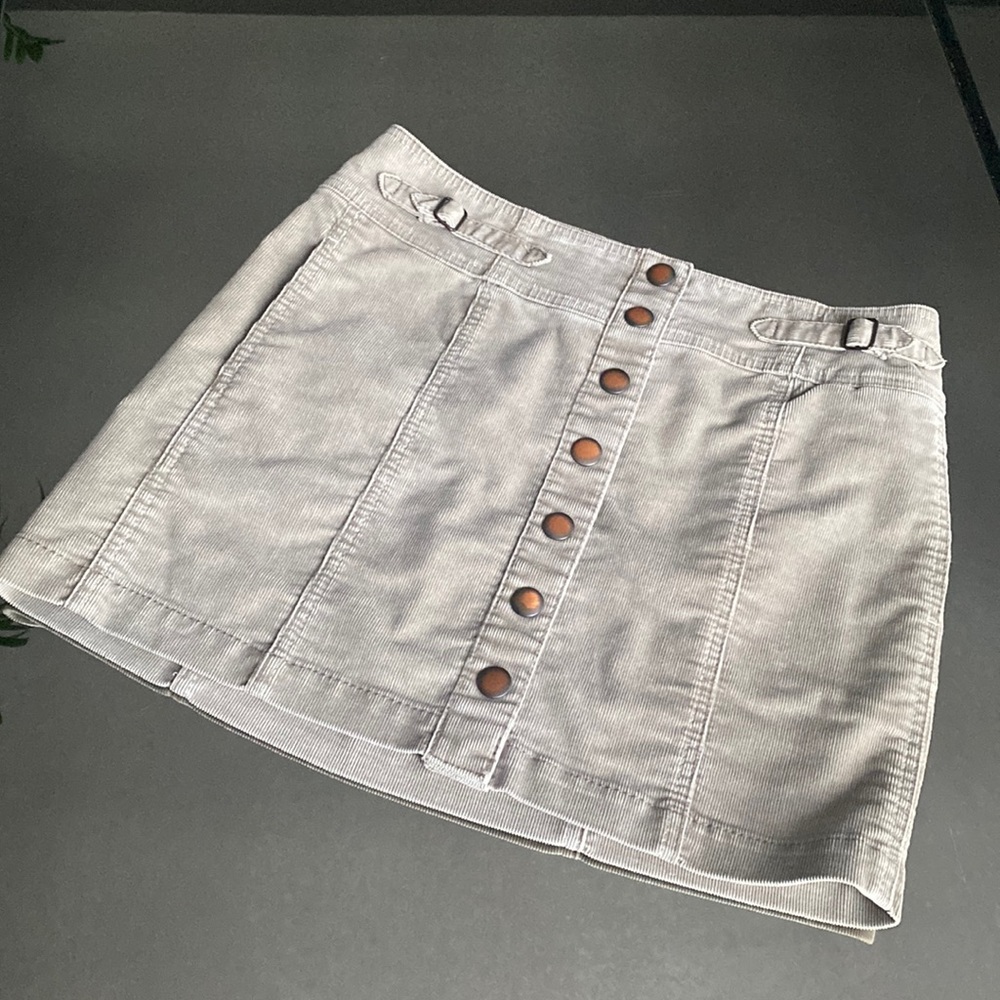 Vintage Y2K (2004) Corduroy GAP Skirt, Size 6